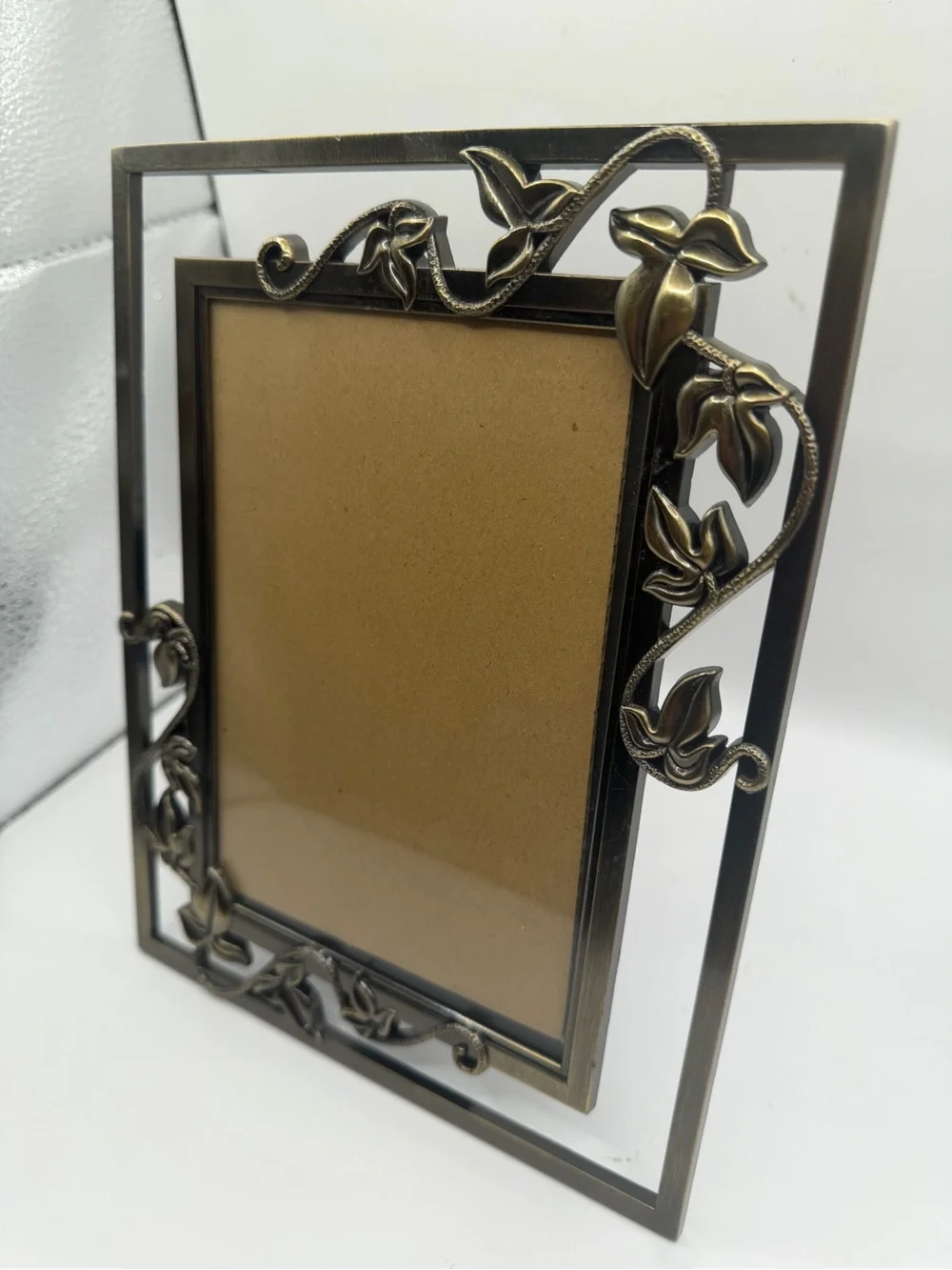 Antique Brass Tone Vine Leaf Metal Picture Frame 5x7 Botanical Decor